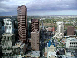 CalgaryFromTower1.JPG (106409 bytes)