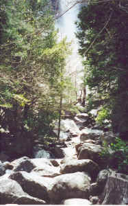 Nog dichterbij de 'Bridal Veil' waterval